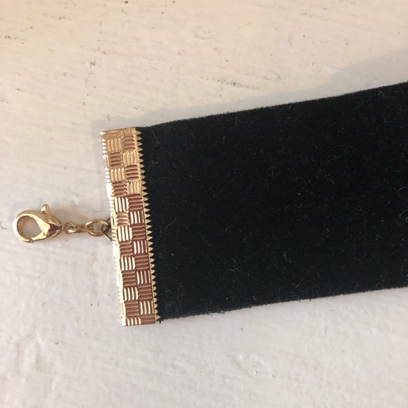 Velvet and rhinestone vintage vibe choker - Picture 8 of 12